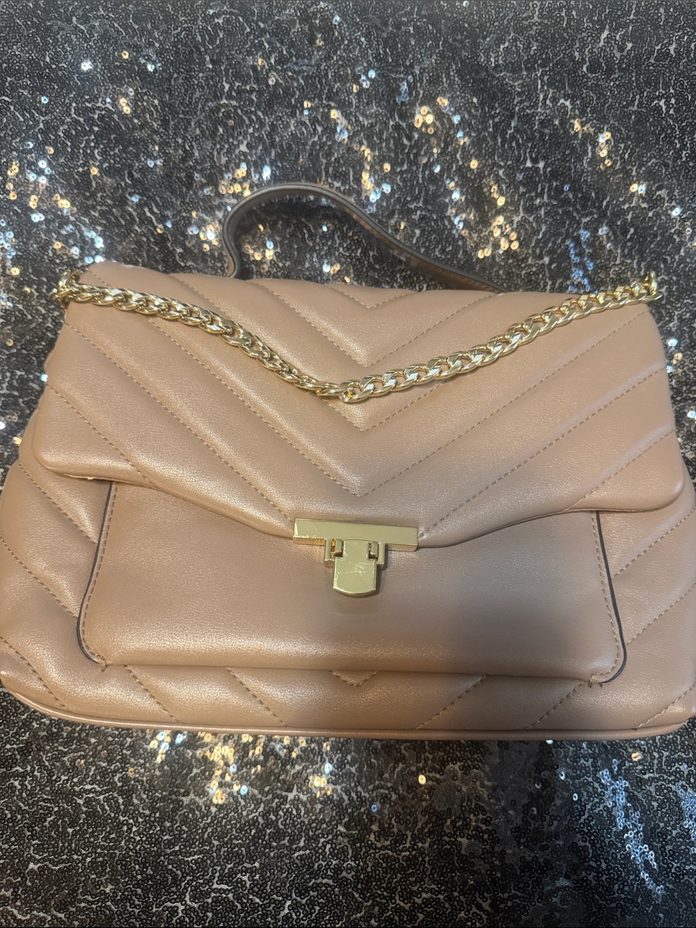 Quilted Chain-Handle Shoulder Bag